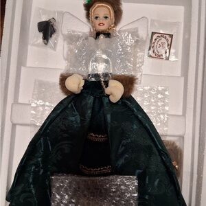 1996 Porcelain Barbie Holiday Caroler Mint Mattel